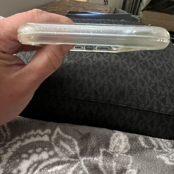 IPhone XS Max Otterbox case - Picture 7 of 7
